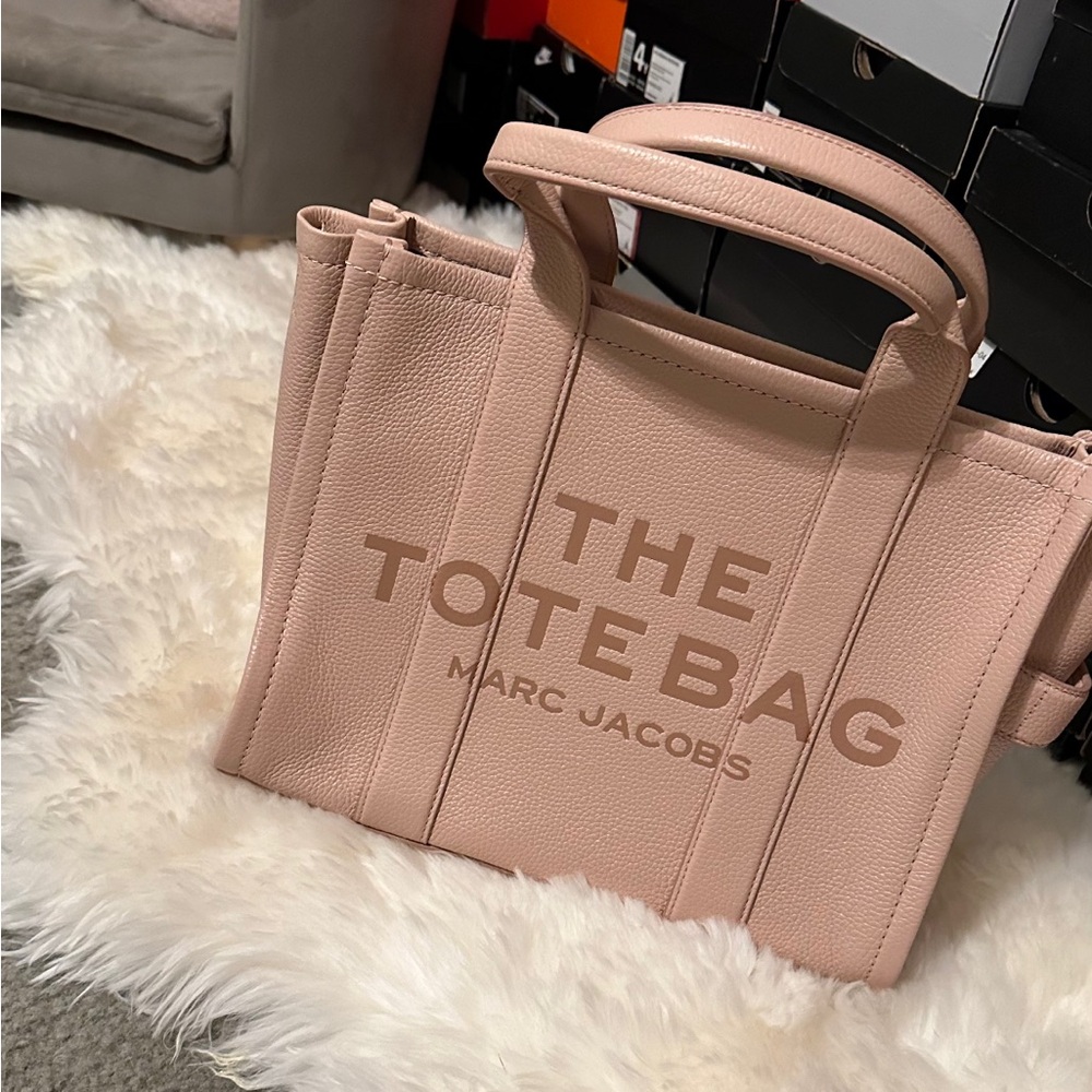 MARC JACOBS TOTE BAG